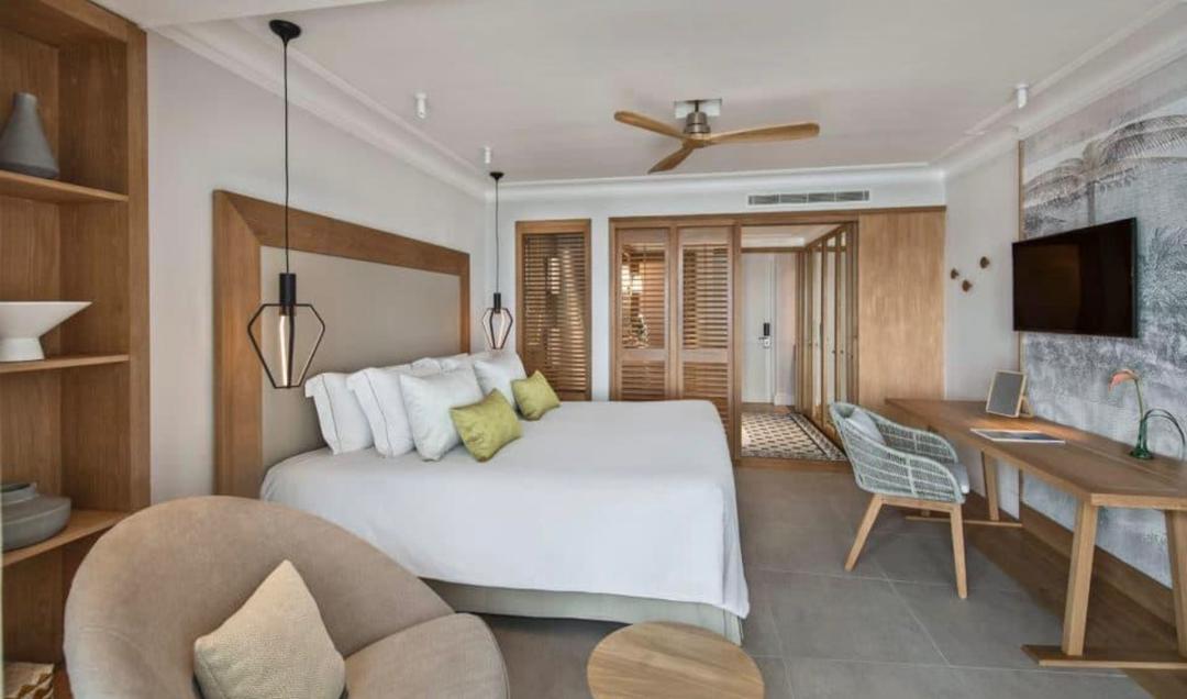 Luxury pool villa 2-BR second bed at La Luz Beach Resort
